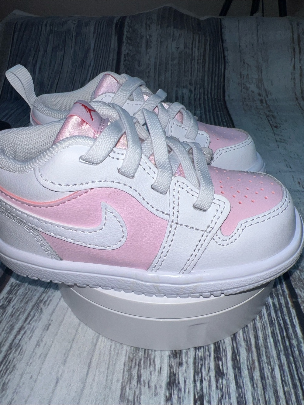 Jordan 1 Crib Shoes White & Pink Infant Size 6C | NWOT
